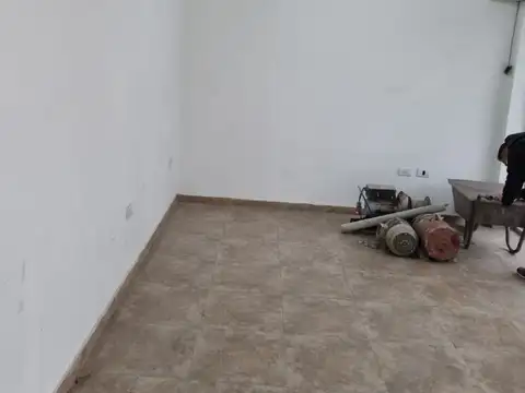 Local en Venta en Ramos Mejia, USD 180.000