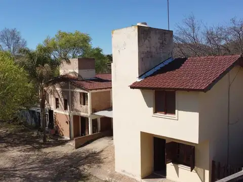 Casa 12 ambientes con 8 baños