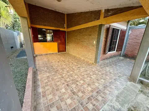 Casa 4 ambientes con 1 baño