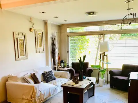 Casa en Venta en Castelar Norte, USD 400.000