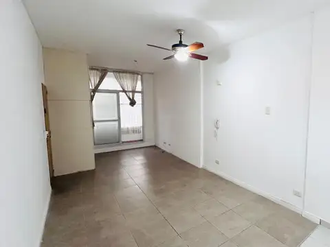 San Juan 2536 , Piso PB