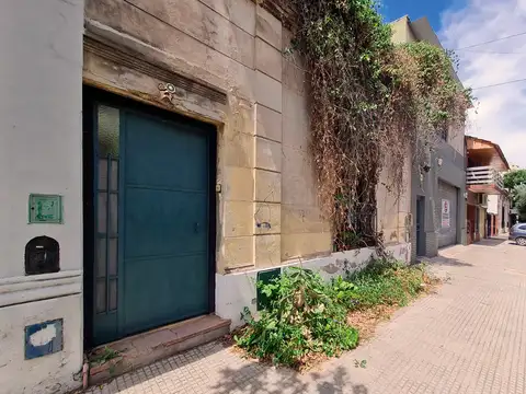 PH Luminoso con Entrada Independiente en Paternalaternal