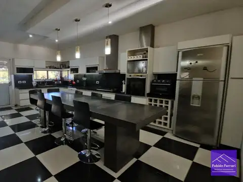 Venta Cómoda Casa en Barrio Cerrado Fincas De Maschwitz, Escobar - Apto Crédito Hipotecario