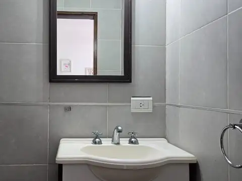 Depto Tipo Casa en Venta con 1 cocheras