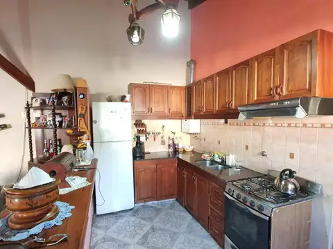 CASA VENTA 4 DORMITORIOS PISCINA PARRILLERO SALADILLO ROSARIO