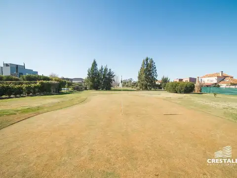 Casa en Venta con 4 cocheras