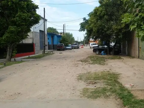 VENTA - CASA EN JOSE C. PAZ A 50 MTS, DE RUTA N N° 8
