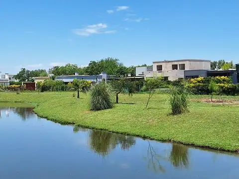 Casa en construcciónde Diseño con Amenities