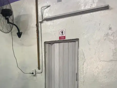 Local Salón Galpón Centro Morón Norte