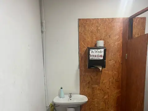 Local en Venta en Moron, USD 230.000