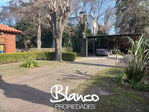 Robles del Monarca -