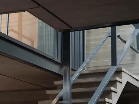 Depto Tipo Casa en Venta con 2 cocheras