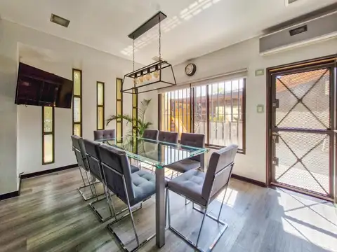 Casa en Venta en Lanus Oeste, USD 237.000