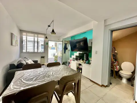 Depto Tipo Casa en Venta al Este