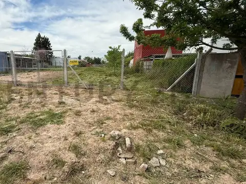 Terreno en Venta 50  mts Fondo