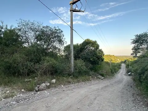 VENDE O PERMUTA LOTE DE 840 MT EN RIO CEBALLOS