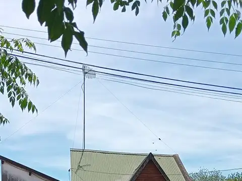 Casa Chalet  en Venta en Hurlingham, G.B.A. Zona Oeste, Argentina