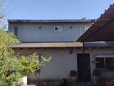 Depto Tipo Casa en Venta de 5 ambientes