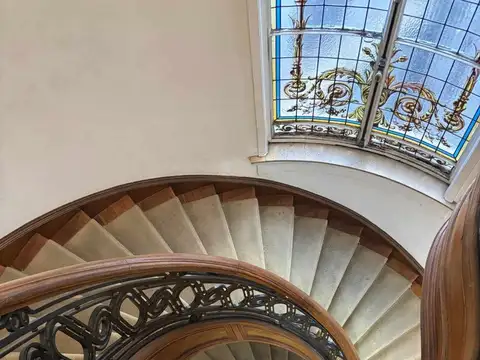 Oficina en Alquiler 102 años