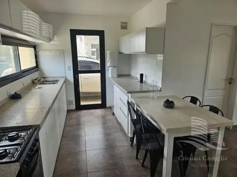 Venta - Casa 4 ambientes, galeria - Acacias, Puertos del Lago, Escobar