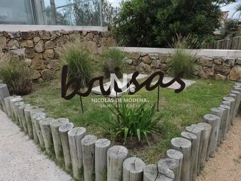 Apartamento en La Barra de 3 Dormitorios en venta