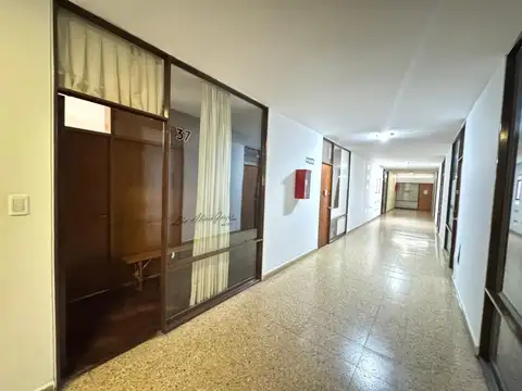 Oficina en Venta 79 años