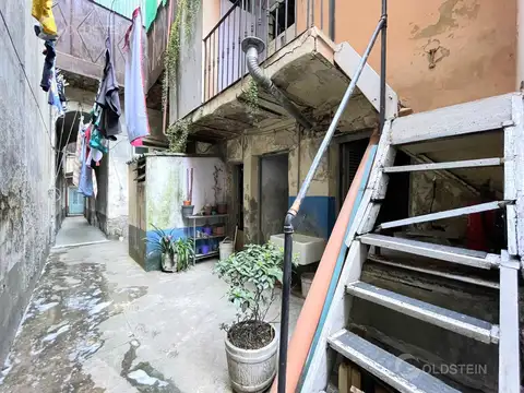 Casa 16 ambientes con 1 baño