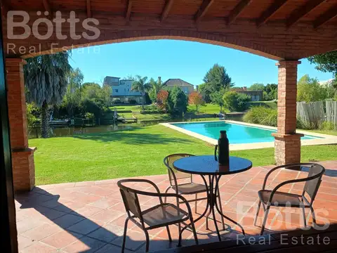 Casa en Venta al Noreste