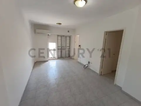 SE VENDE DEPARTAMENTO CÉNTRICO DOS DORMITORIOS CON COCHERA EN RAFAELA