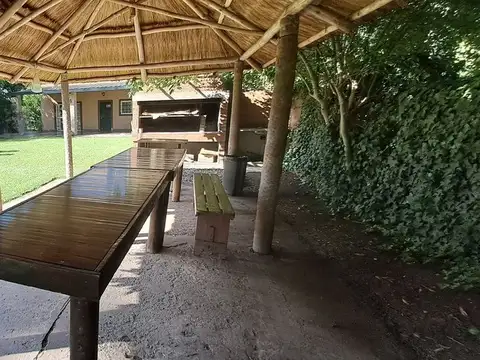 Casa 3 ambientes con 2 baños