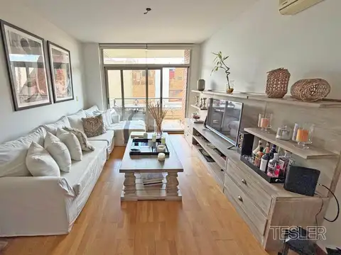 Torre Muy luminoso 3 dormitorios 2 baños Cochera fija Vigilancia 24hs Amenities Nuñez