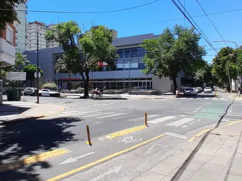 Elpidio González 4500