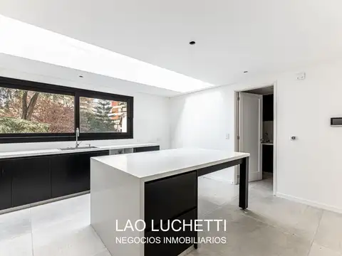 Departamento en Venta con 3 cocheras