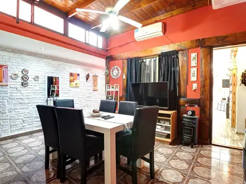 Depto Tipo Casa en Venta 26 años