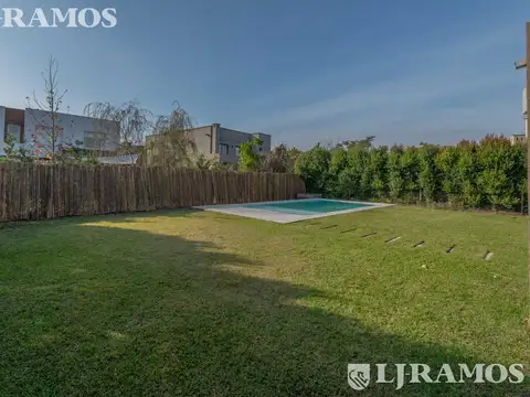 Casa en Venta en Barbarita, USD 520.000