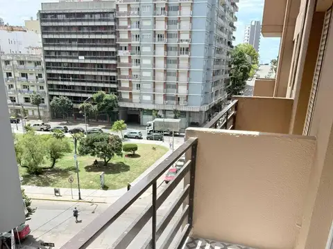 VENTA. DEPARTAMENTO 3 AMB. RECICLADO. SANTIAGO DEL ESTERO 1500. MAR DEL PLATA