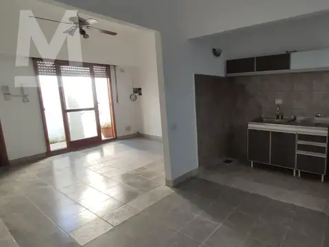 PH Interno en zona Pza. Islas Malvinas