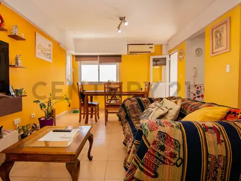 Avenida Pellegrini 4300, Piso 6