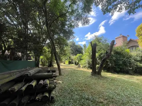 Terreno en Venta en Barrio Parque Leloir, USD 260.000