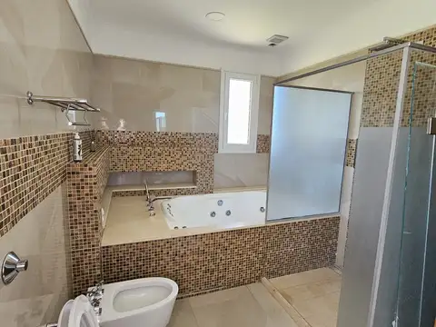 Chacra con Importante mejoras en Tres Sargentos