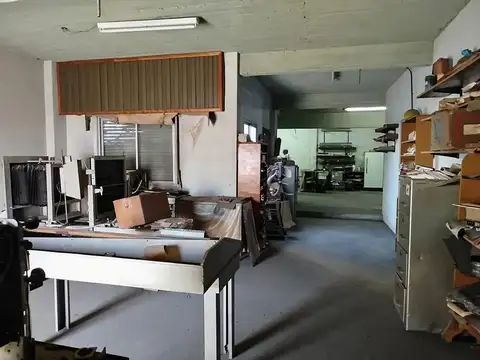 Local en Venta en Avellaneda, USD 350.000