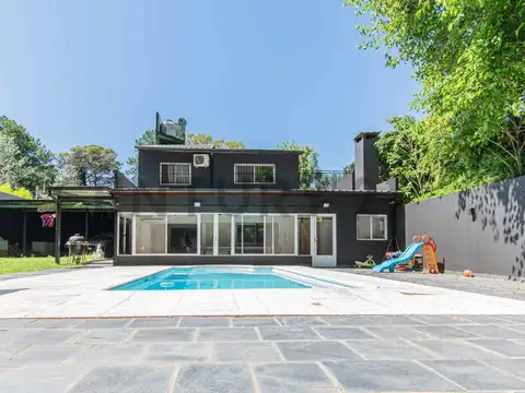 VENTA CASA 6 AMBIENTES EN INGENIERO MASCHWITZ, ESCOBAR