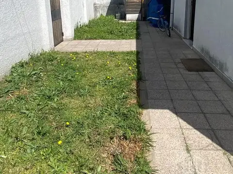 Depto Tipo Casa en Venta en Banfield, USD 85.000