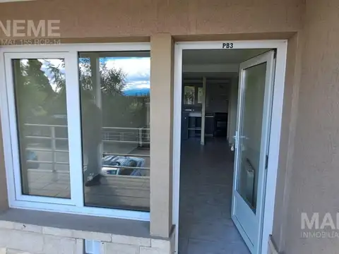 Departamento en Alquiler con 1 cocheras