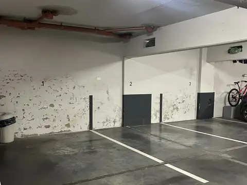 Cochera en Venta de 5  mts largo x 3  mts ancho