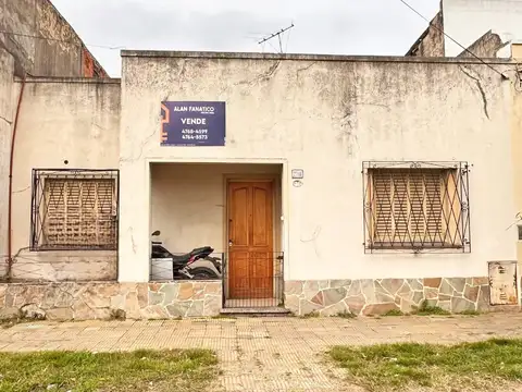 CASA 3 AMBIENTES A UNA CUDRA ESTACION MALAVER