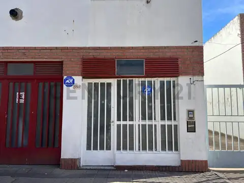 Local/Consultorio en venta en 57 e/ 20 y 21, La Plata