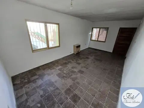 B° El Hornero, manzana 08, casa 100