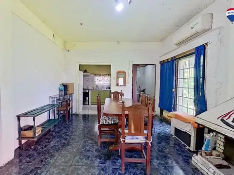 Casa 3 ambientes con 1 baño