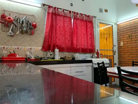 PH 5 ambientes 85m2 cub aprox, impecable estado, consulte!